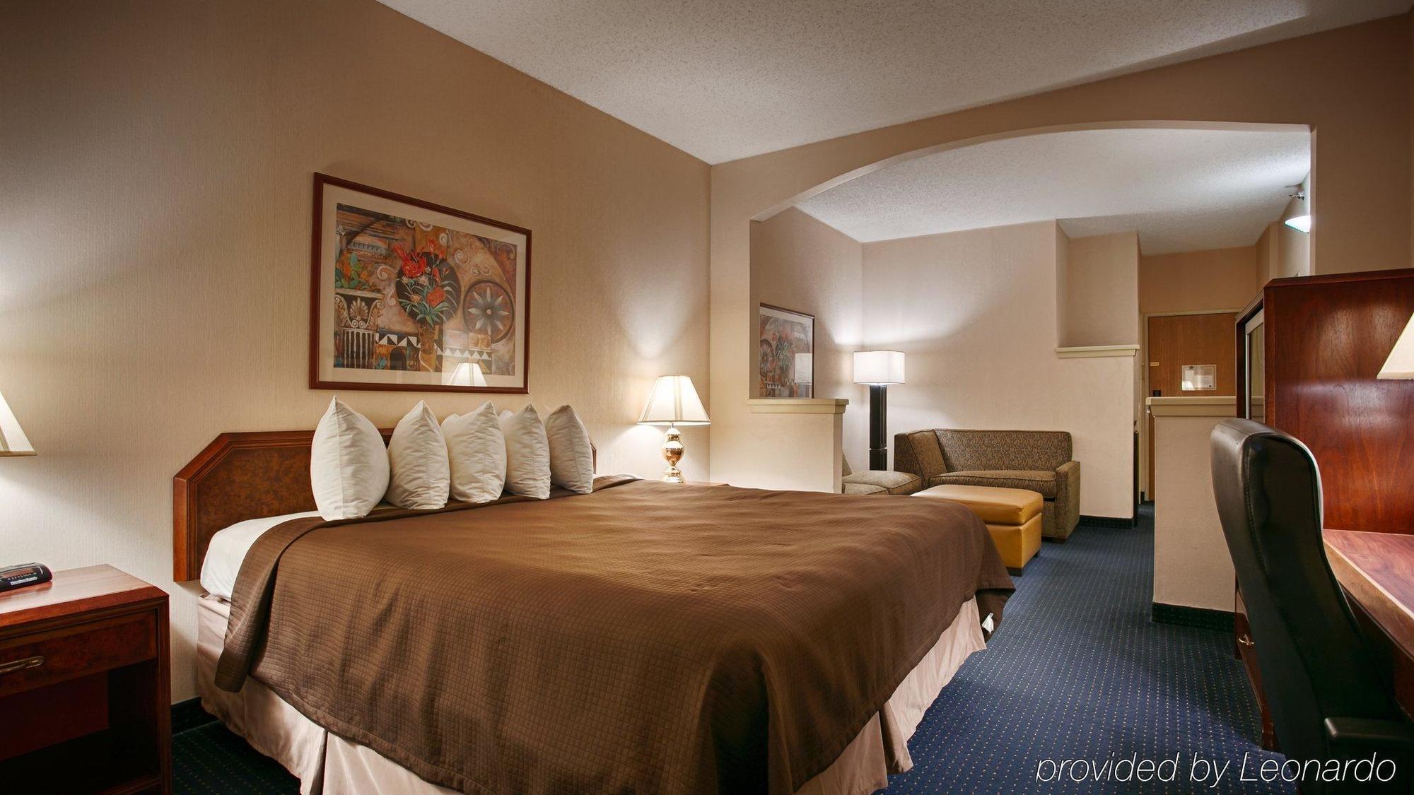 Surestay By Western Hotel Plano